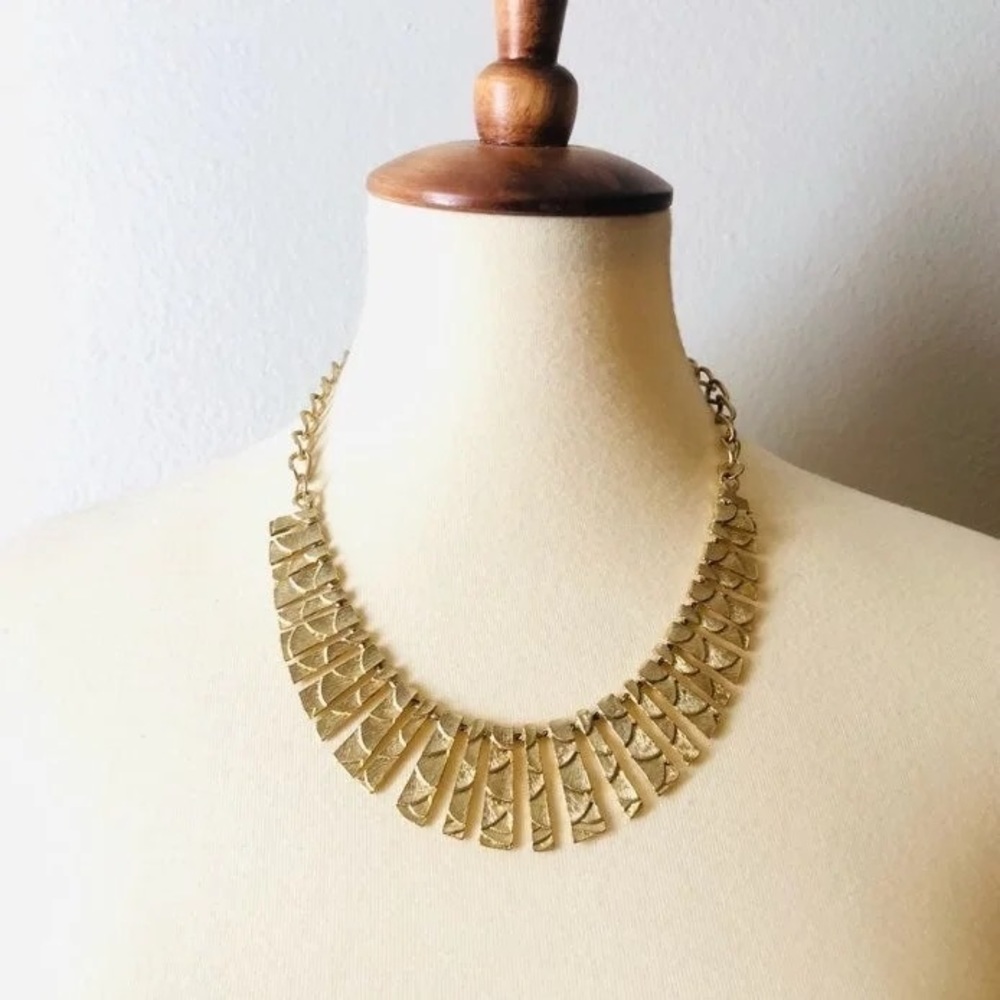 Original Wavy Collar Gold Bib Necklace